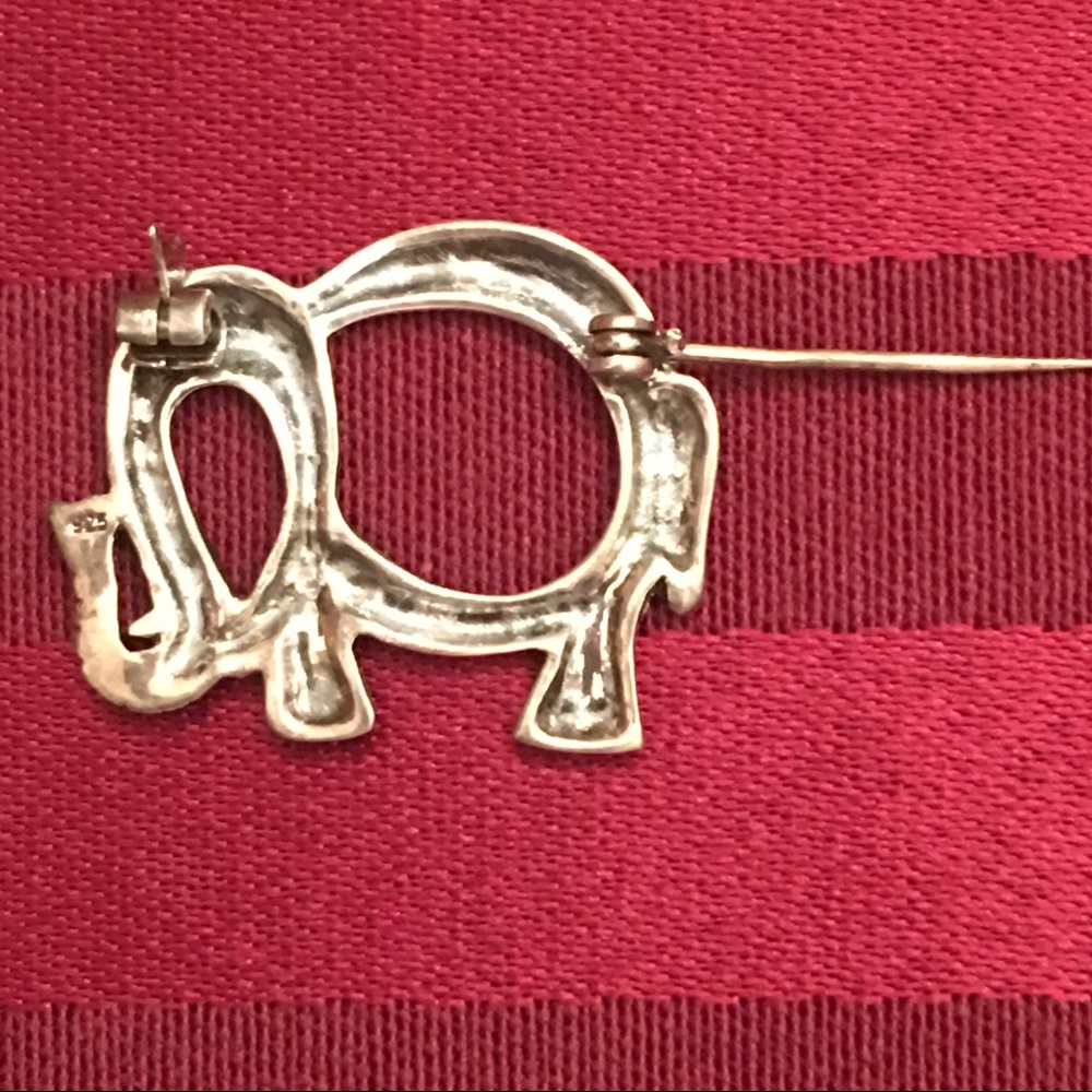 VINTAGE Silver elephant Brooch - Picture 5 of 5